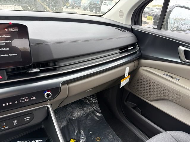 New 2026 Kia Carnival LX FWD image 21