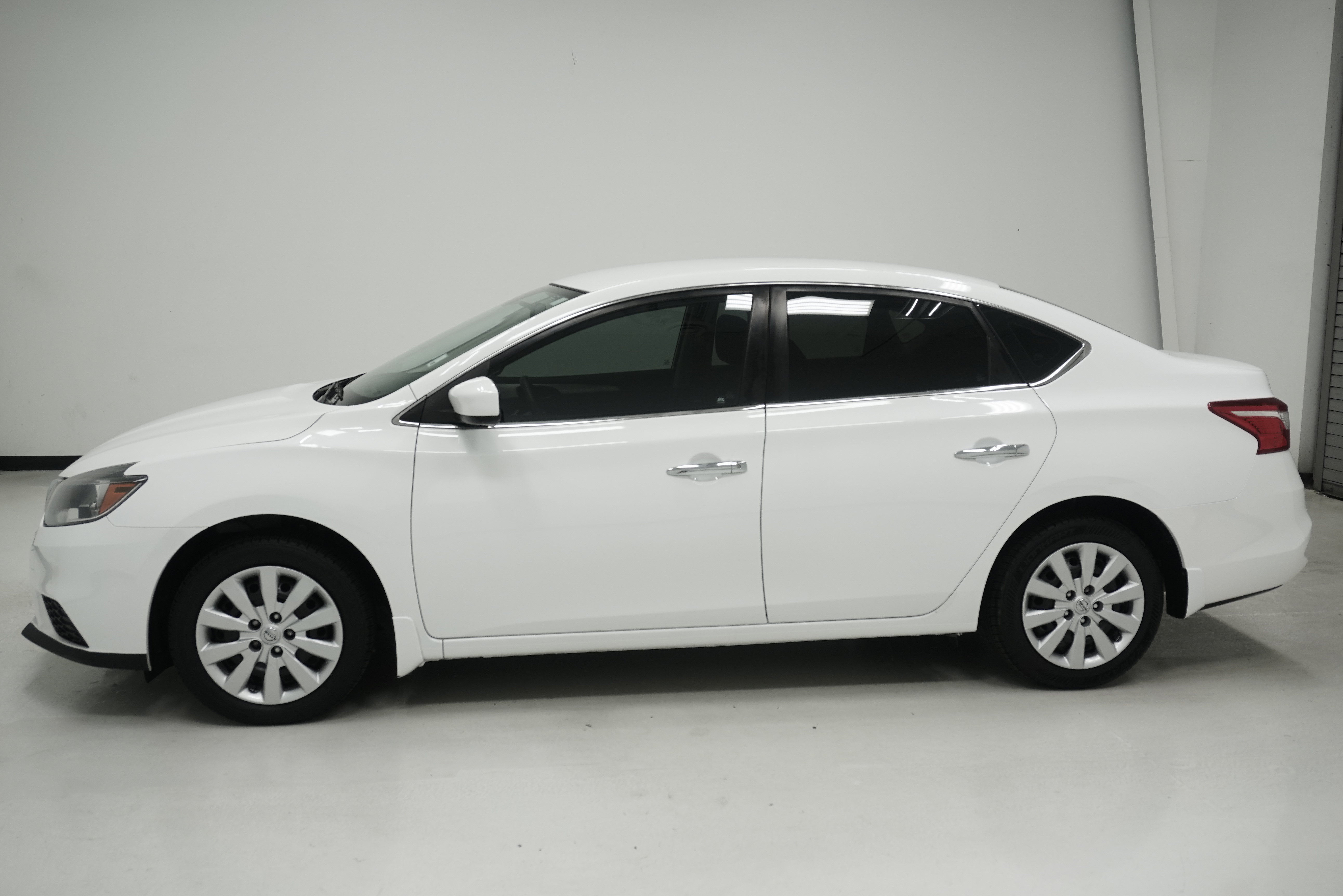 Used 2017 Nissan Sentra S FWD image 7