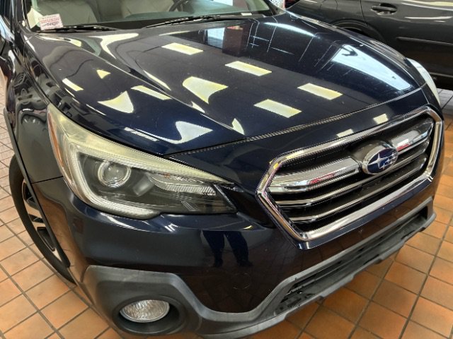 Used 2018 Subaru Outback 2.5i Limited AWD/4WD image 2