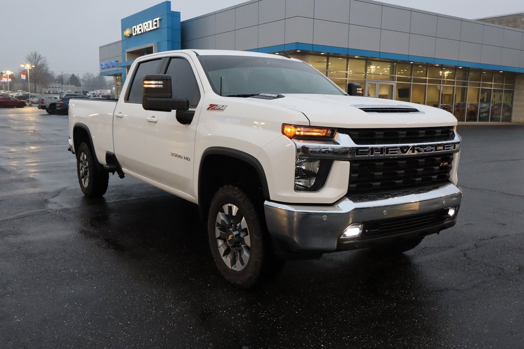 Used 2022 Chevrolet Silverado 3500 LT w/ All Star Edition image 2
