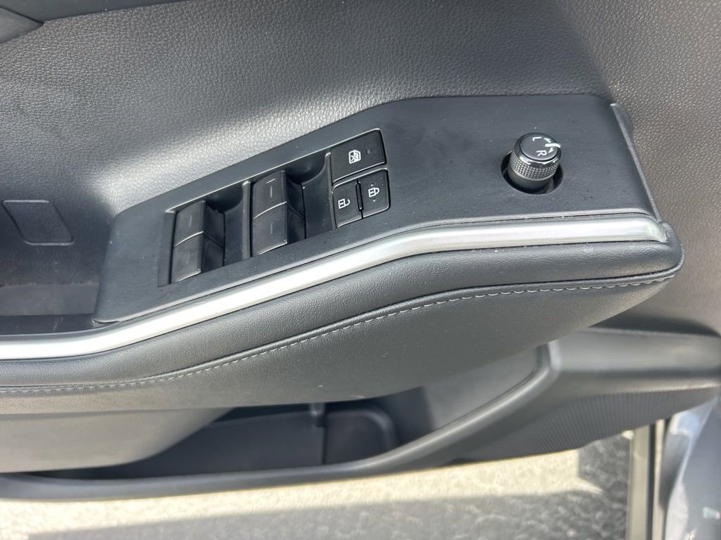 Used 2023 Toyota Highlander XSE image 4