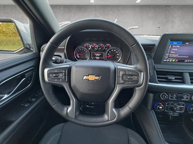 Used 2023 Chevrolet Suburban LS RWD image 21