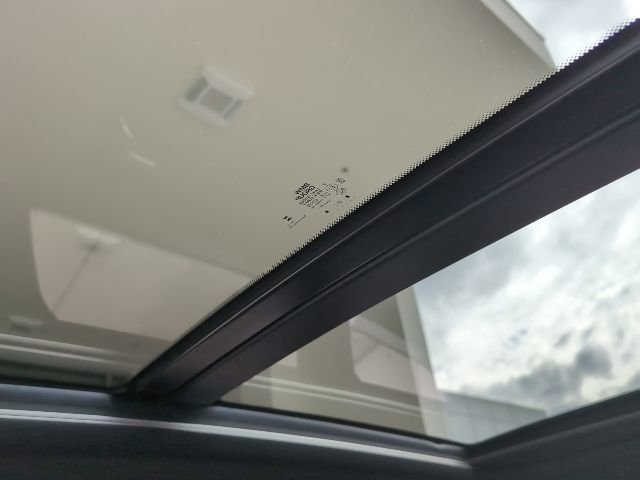 Used 2023 BMW X1 xDrive28i w/ Premium Package image 19