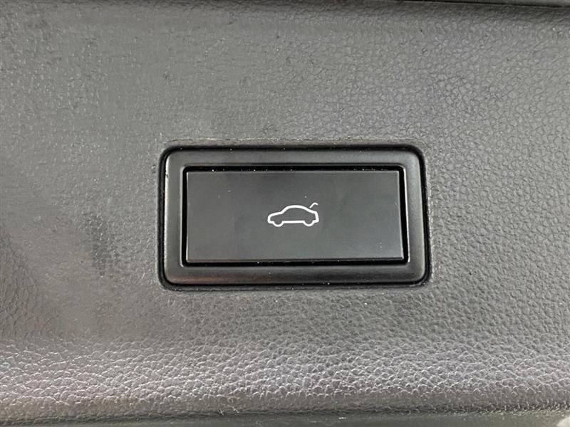 Used 2021 Volkswagen Atlas SEL Premium AWD/4WD image 10