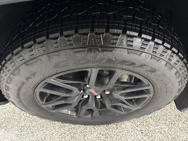 Used 2024 GMC Sierra 1500 Pro w/ Graphite Edition image 24