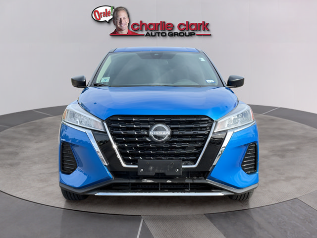 Certified 2025 Nissan Kicks Play S FWD image 9