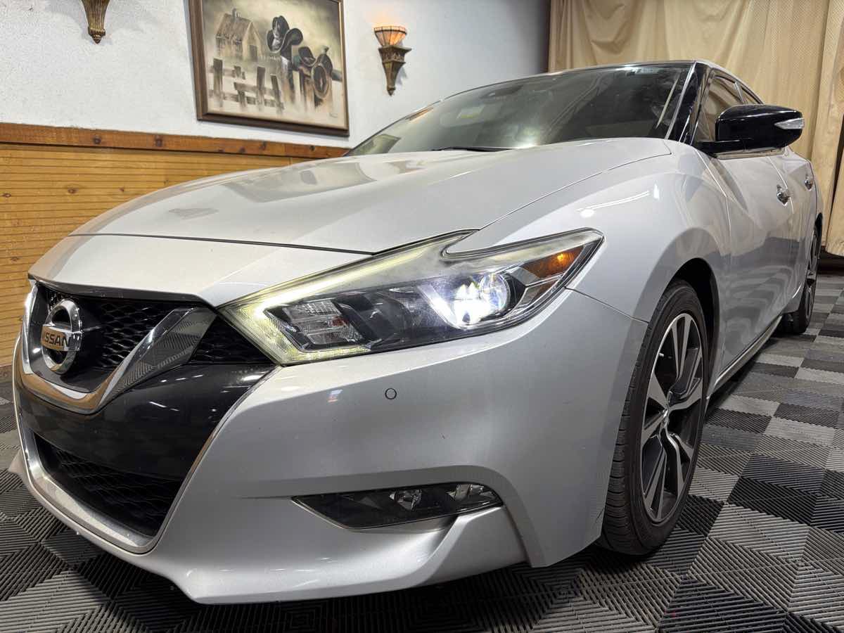 Used 2018 Nissan Maxima Platinum FWD image 5