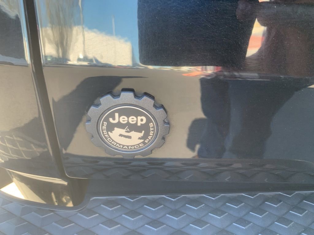 Used 2020 Jeep Gladiator Overland image 9