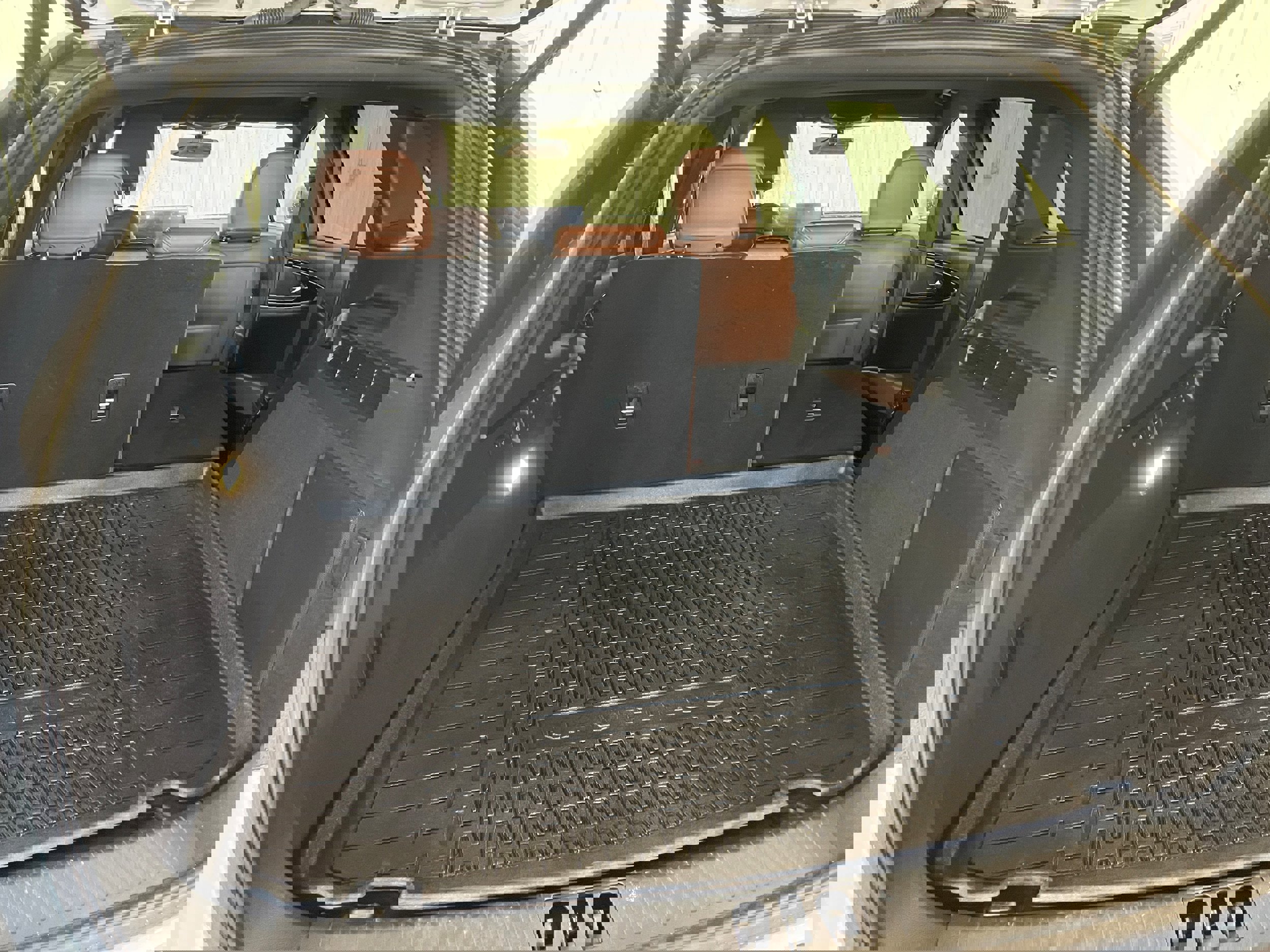 Used 2023 Lincoln Nautilus Reserve image 25