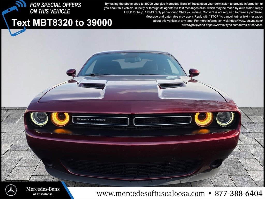 Used 2023 Dodge Challenger SXT image 2