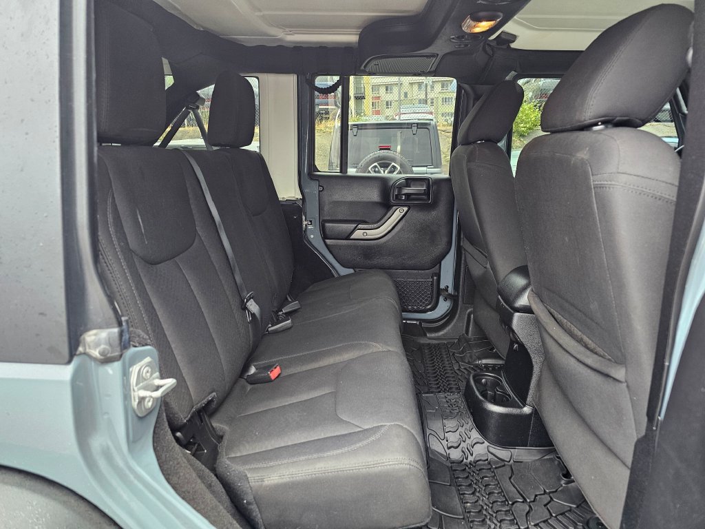 Used 2015 Jeep Wrangler Unlimited Sport w/ Quick Order Package 23S AWD/4WD image 13