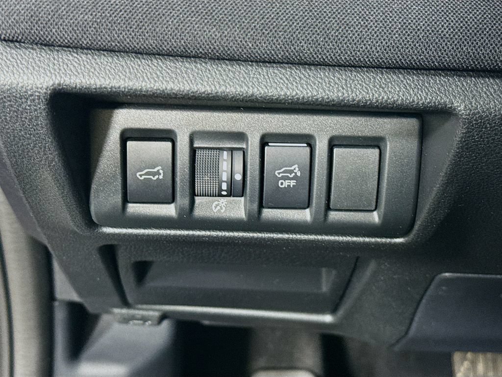 Certified 2025 Subaru Outback Premium w/ Popular Package #1 AWD/4WD image 19