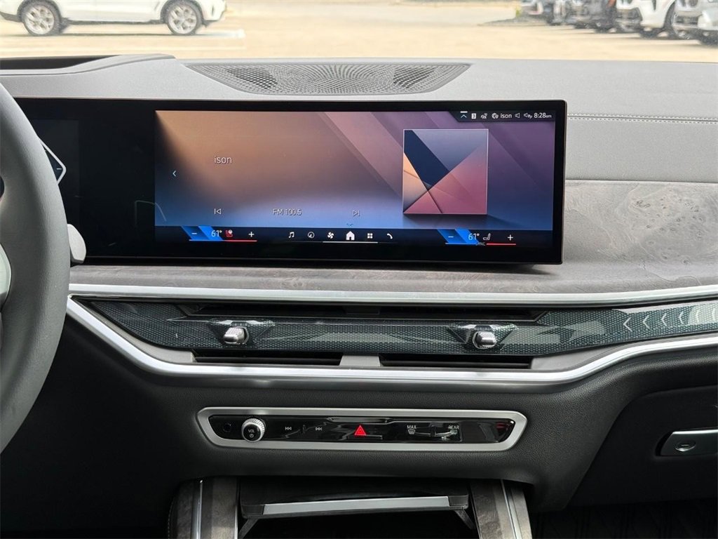 New 2025 BMW X7 xDrive40i w/ Premium Package image 8