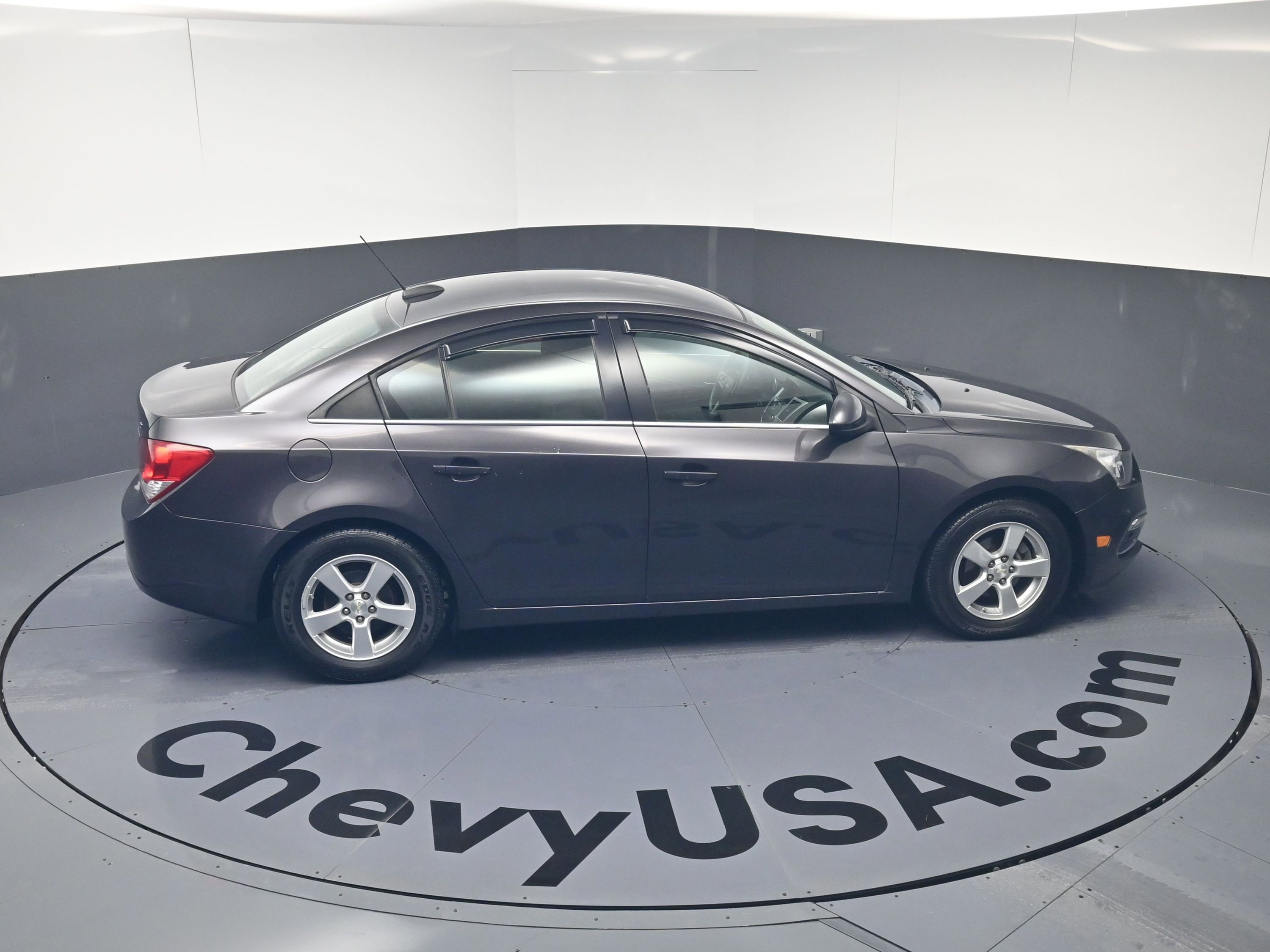 Used 2015 Chevrolet Cruze LT image 33