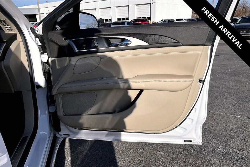 Used 2019 Lincoln MKZ Reserve w/ Reserve Plus Package image 27