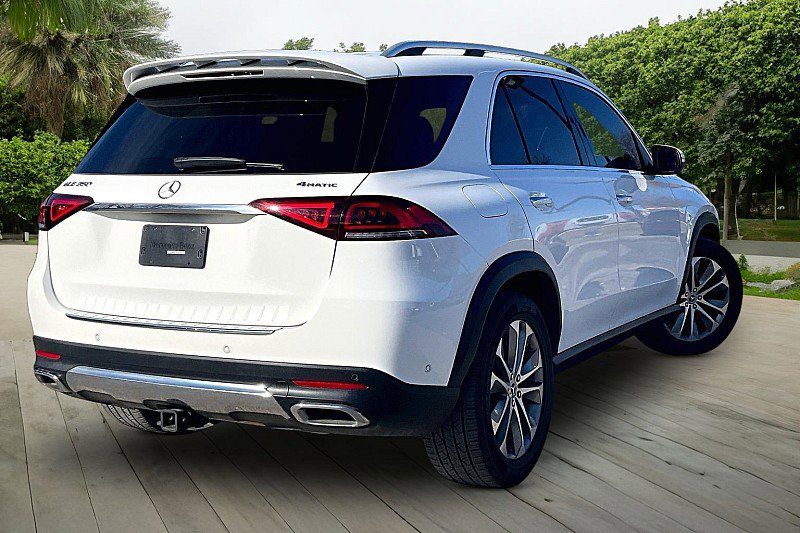 Used 2021 Mercedes-Benz GLE 350 4MATIC w/ Premium Package image 2