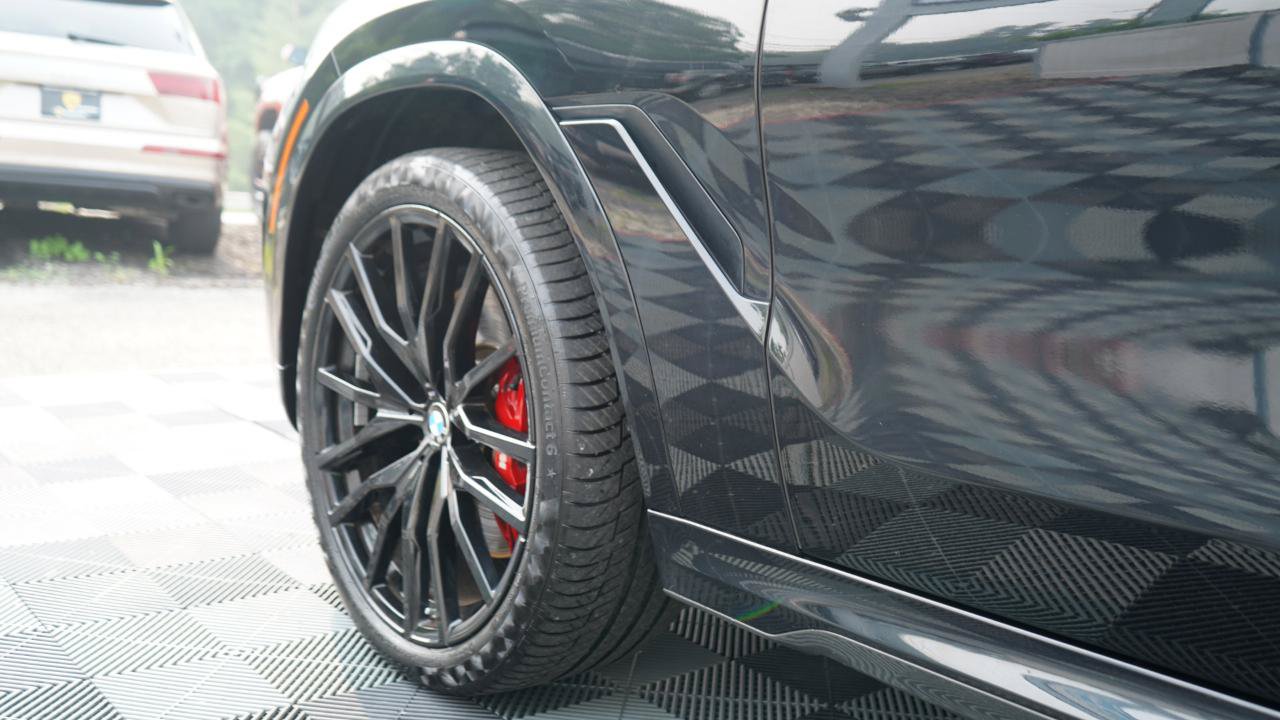 Used 2021 BMW X6 M50i w/ Executive Package AWD/4WD image 34