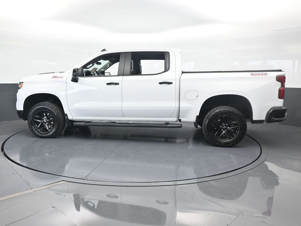 Used 2024 Chevrolet Silverado 1500 LT Trail Boss w/ LT Trail Boss Premium Package image 3