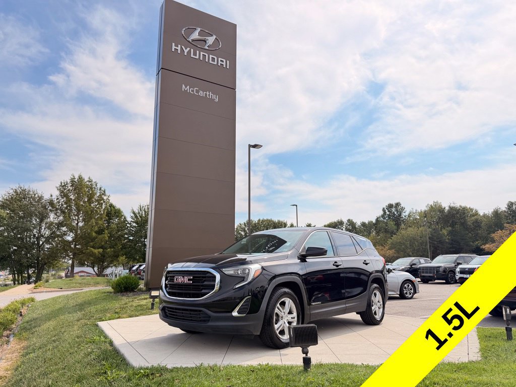 Used 2019 GMC Terrain SLE FWD image 1
