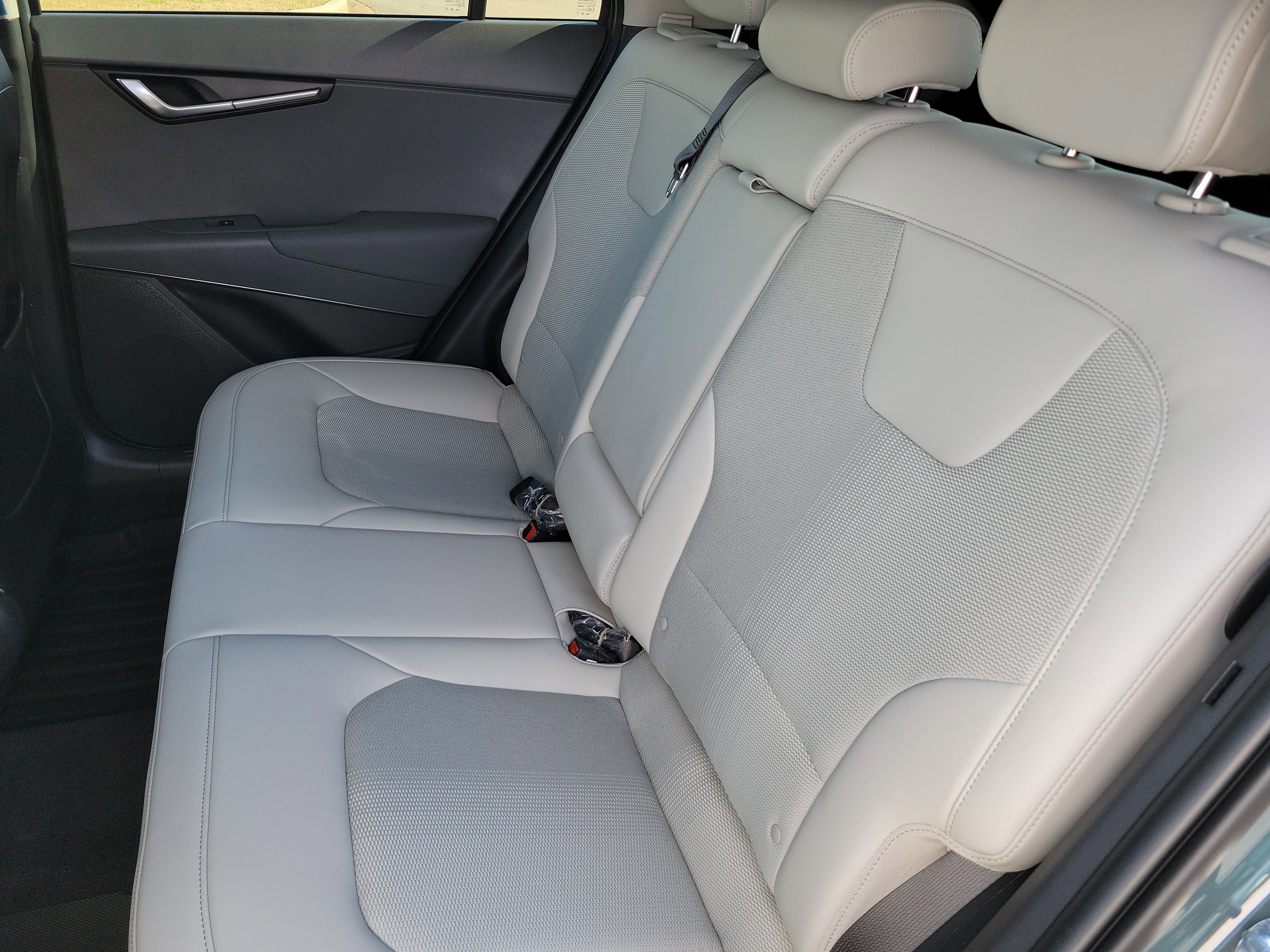 New 2026 Kia Niro EX w/ EX Premium Package FWD image 7