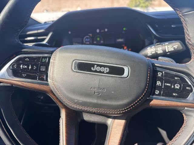 Used 2022 Jeep Grand Cherokee Summit w/ Advanced Protech Group IV image 18