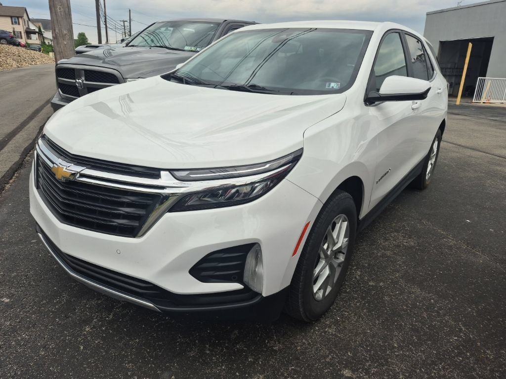 Used 2024 Chevrolet Equinox LT w/ LPO, Floor Liner Package AWD/4WD image 3