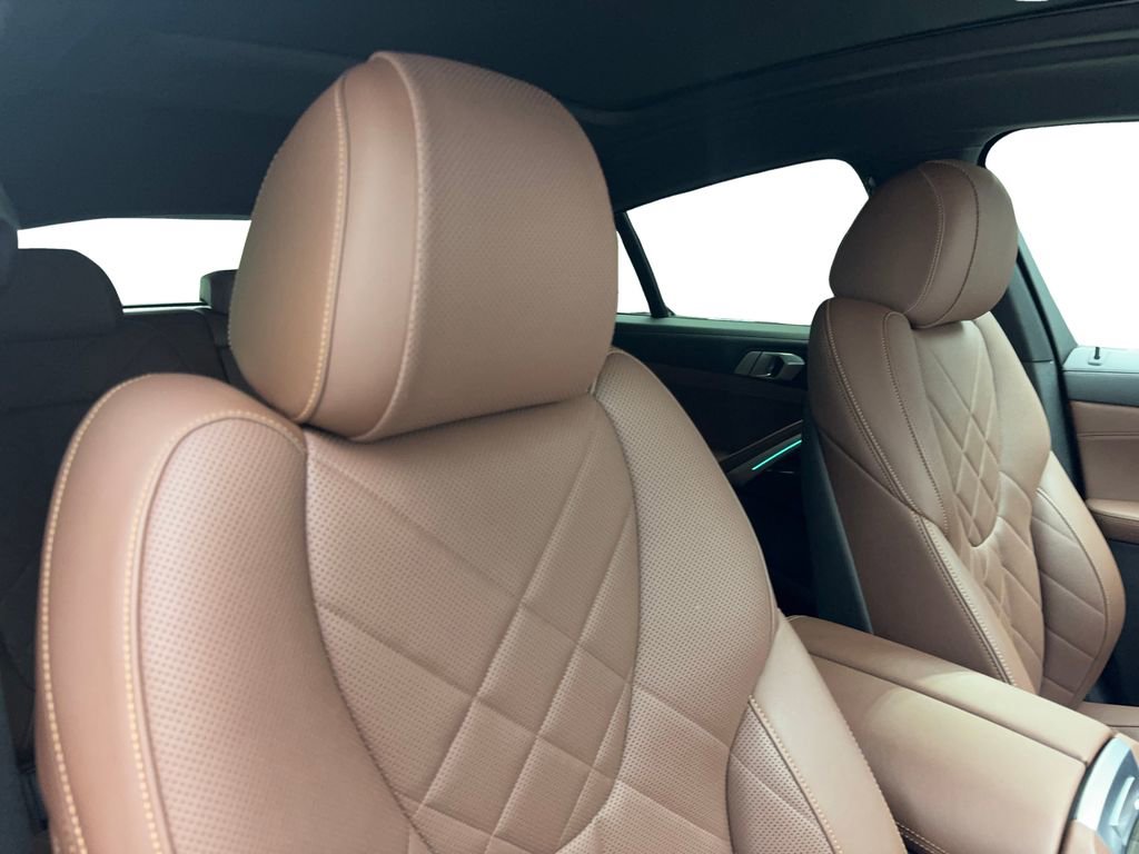 Used 2023 BMW X6 xDrive40i w/ M Sport Package image 46
