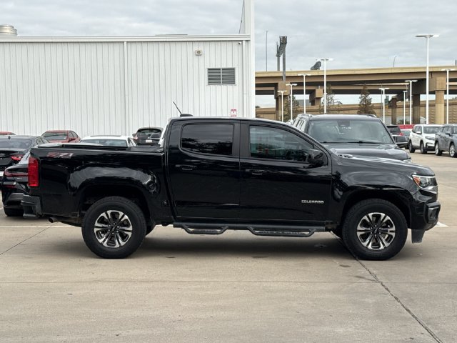 Used 2022 Chevrolet Colorado Z71 AWD/4WD image 3