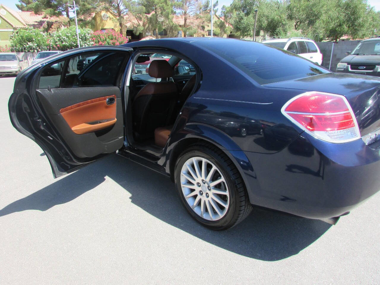 Used 2008 Saturn Aura XR w/ Premium Trim Package image 16