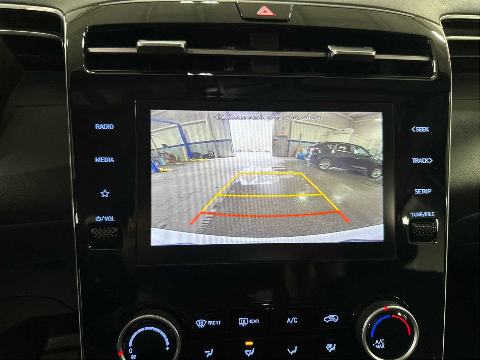 Certified 2024 Hyundai Tucson SE AWD/4WD image 15