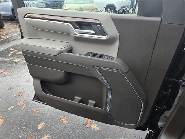 New 2026 GMC Sierra 1500 SLE w/ Preferred Package image 19