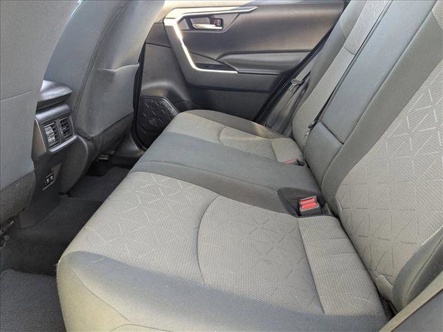 Used 2021 Toyota RAV4 XLE FWD image 17