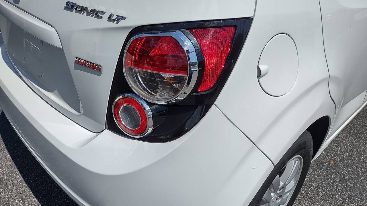 Used 2016 Chevrolet Sonic LT FWD image 25