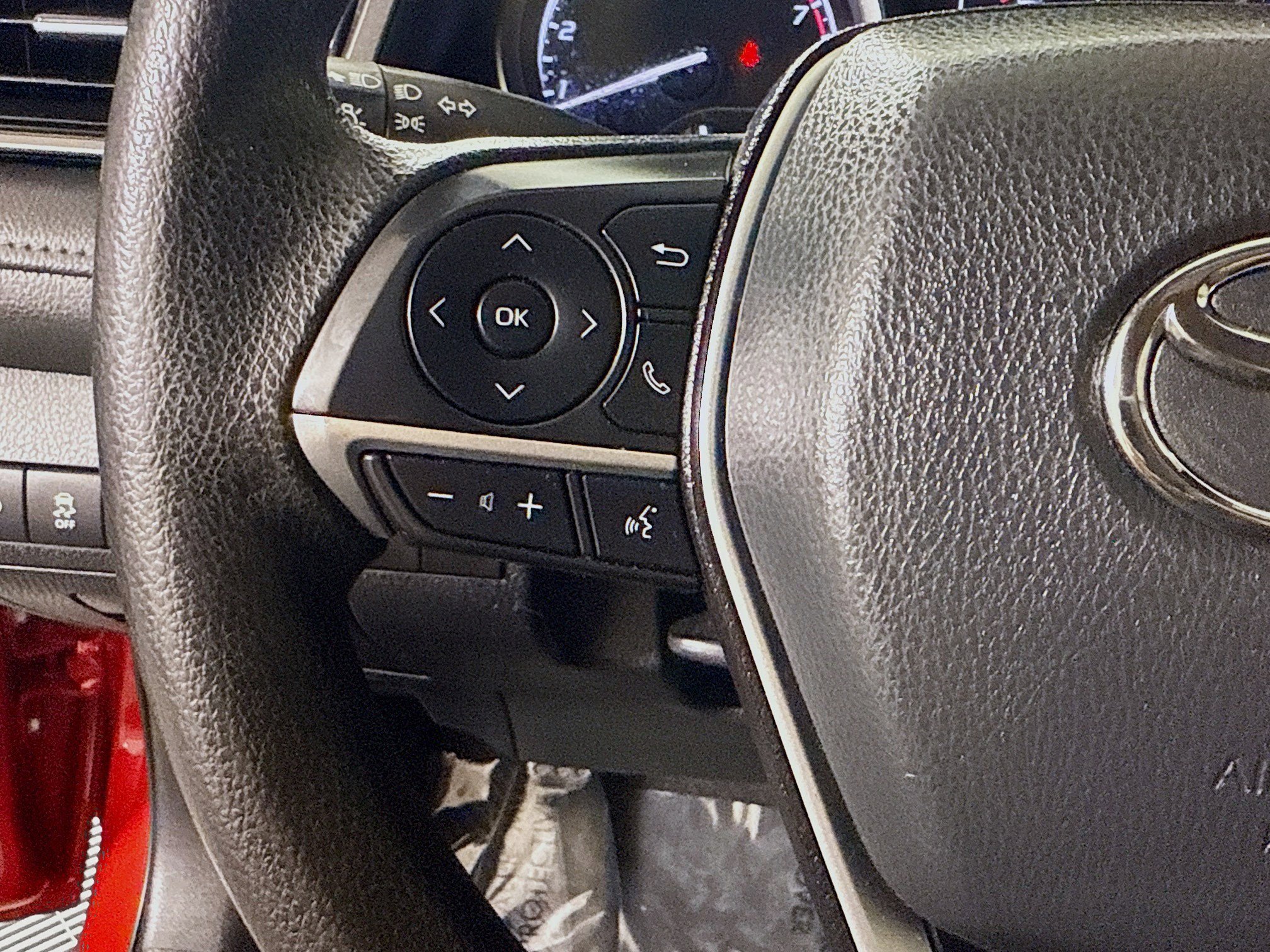 Used 2024 Toyota Camry LE image 14