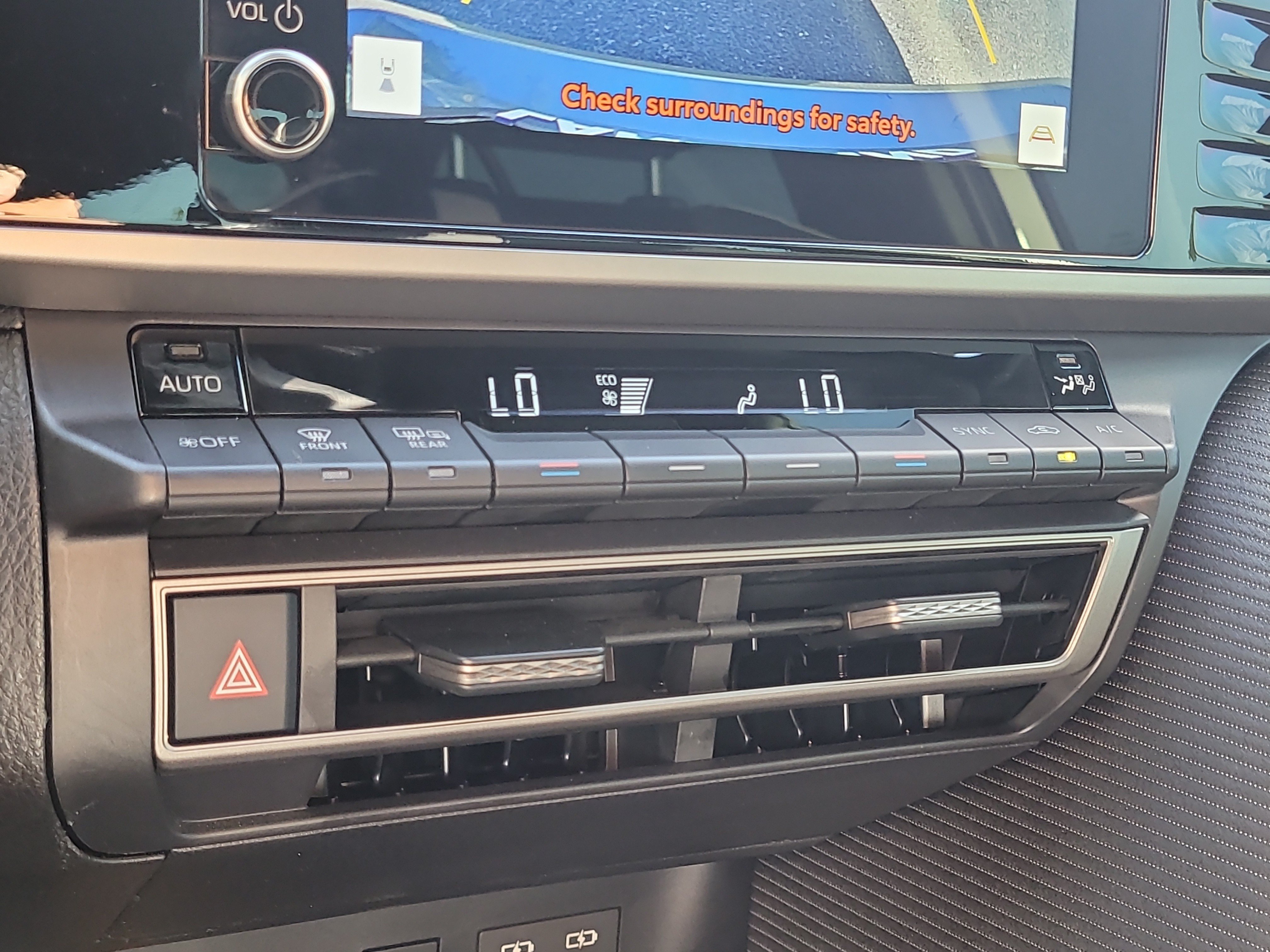 Certified 2025 Toyota Camry SE FWD image 23