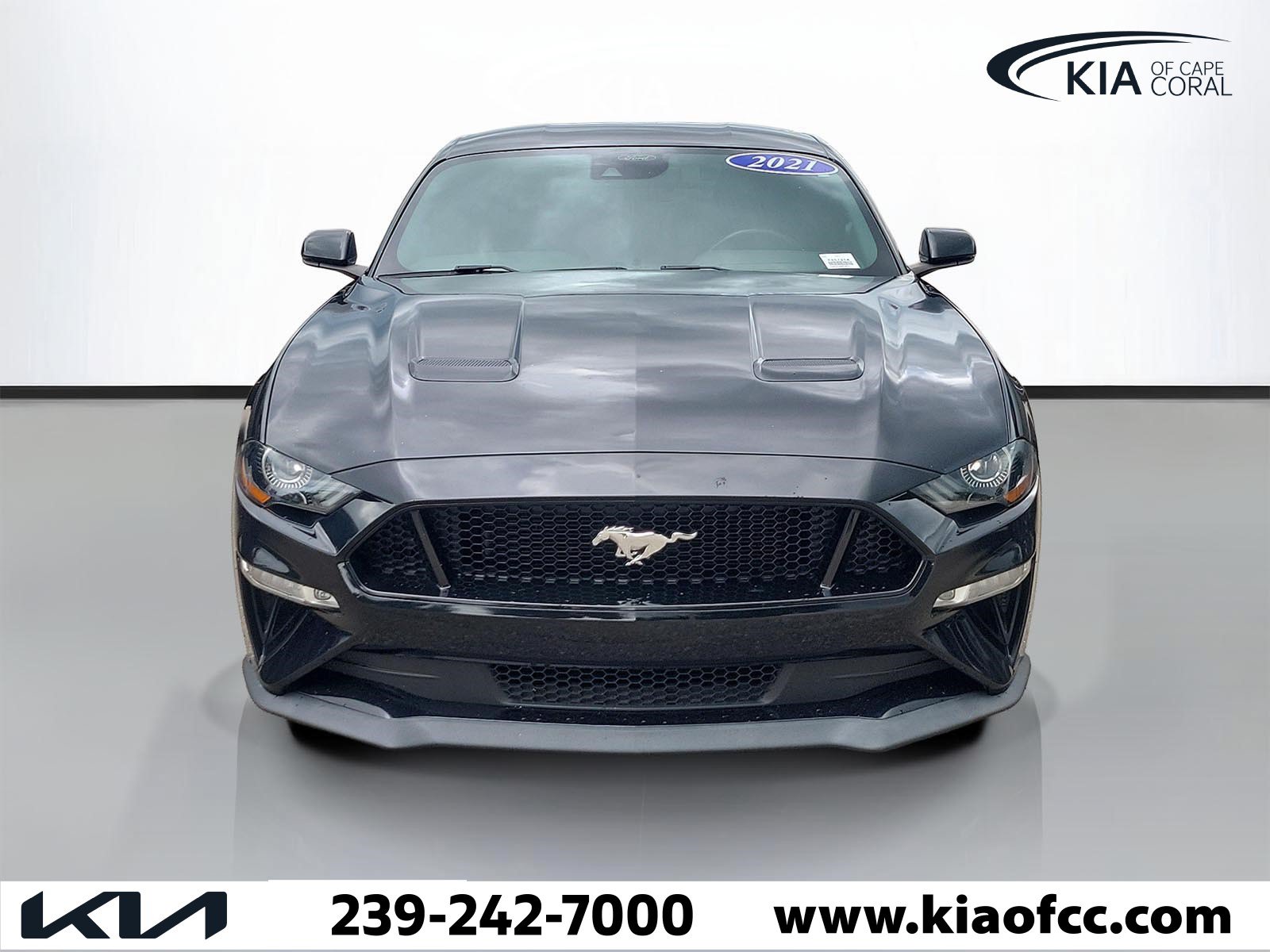 Used 2021 Ford Mustang GT Premium w/ GT Performance Package RWD image 2