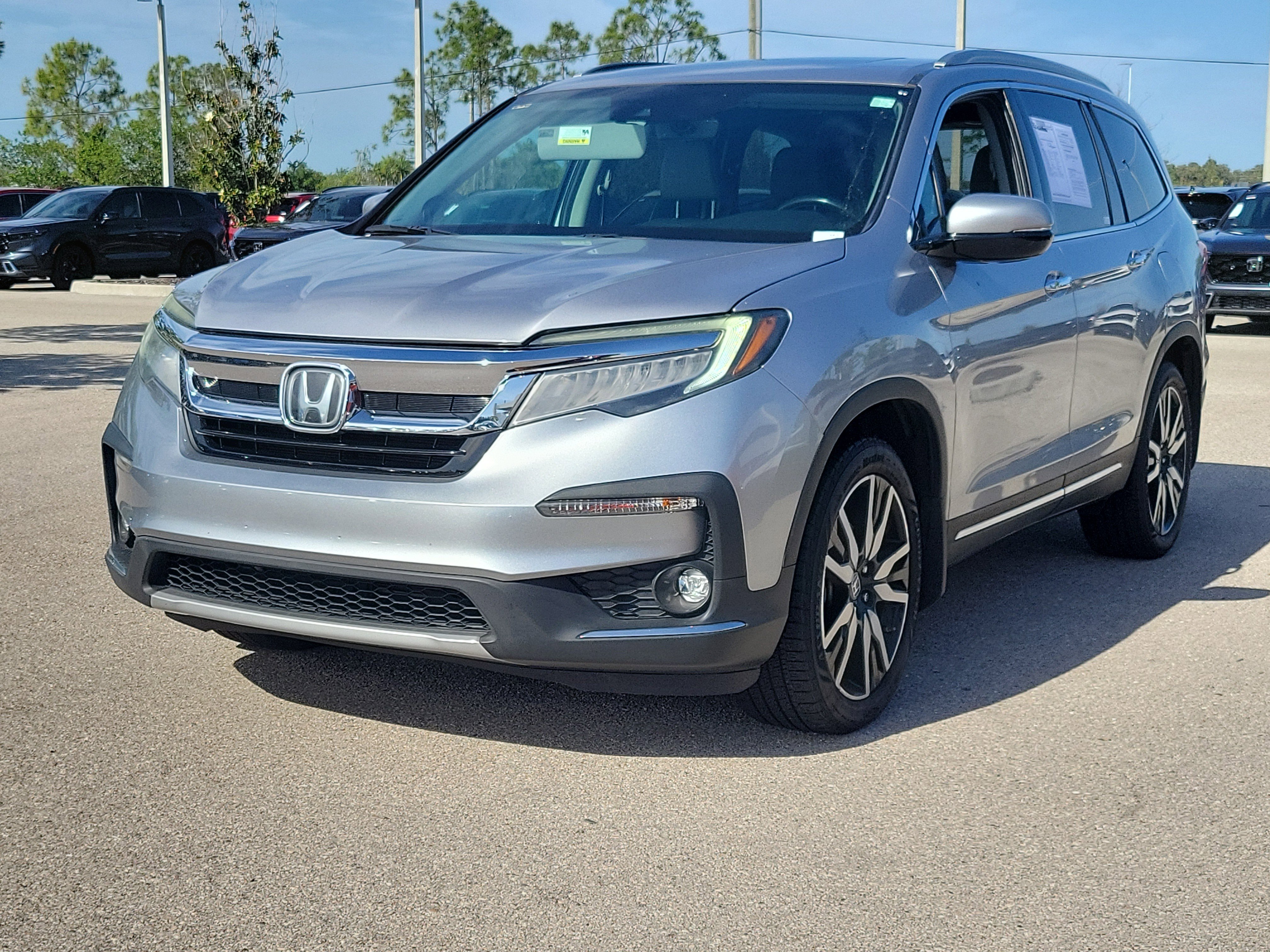 Used 2019 Honda Pilot Touring image 3