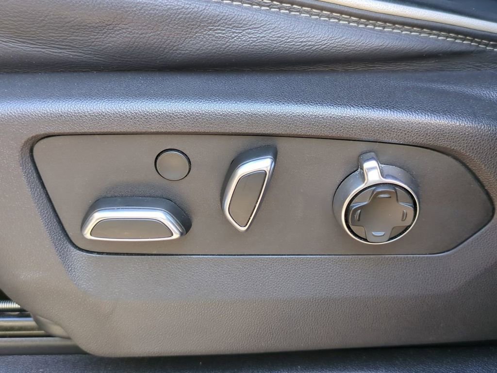 Used 2023 GMC Sierra 1500 AT4X image 19