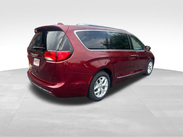 Used 2017 Chrysler Pacifica Touring-L Plus w/ Advanced Safetytec Group FWD image 7