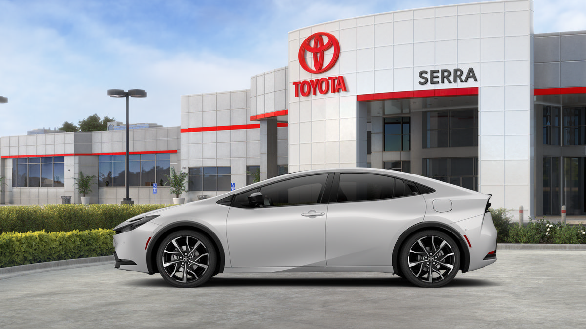 New 2026 Toyota Prius Plug-In Hybrid FWD image 25