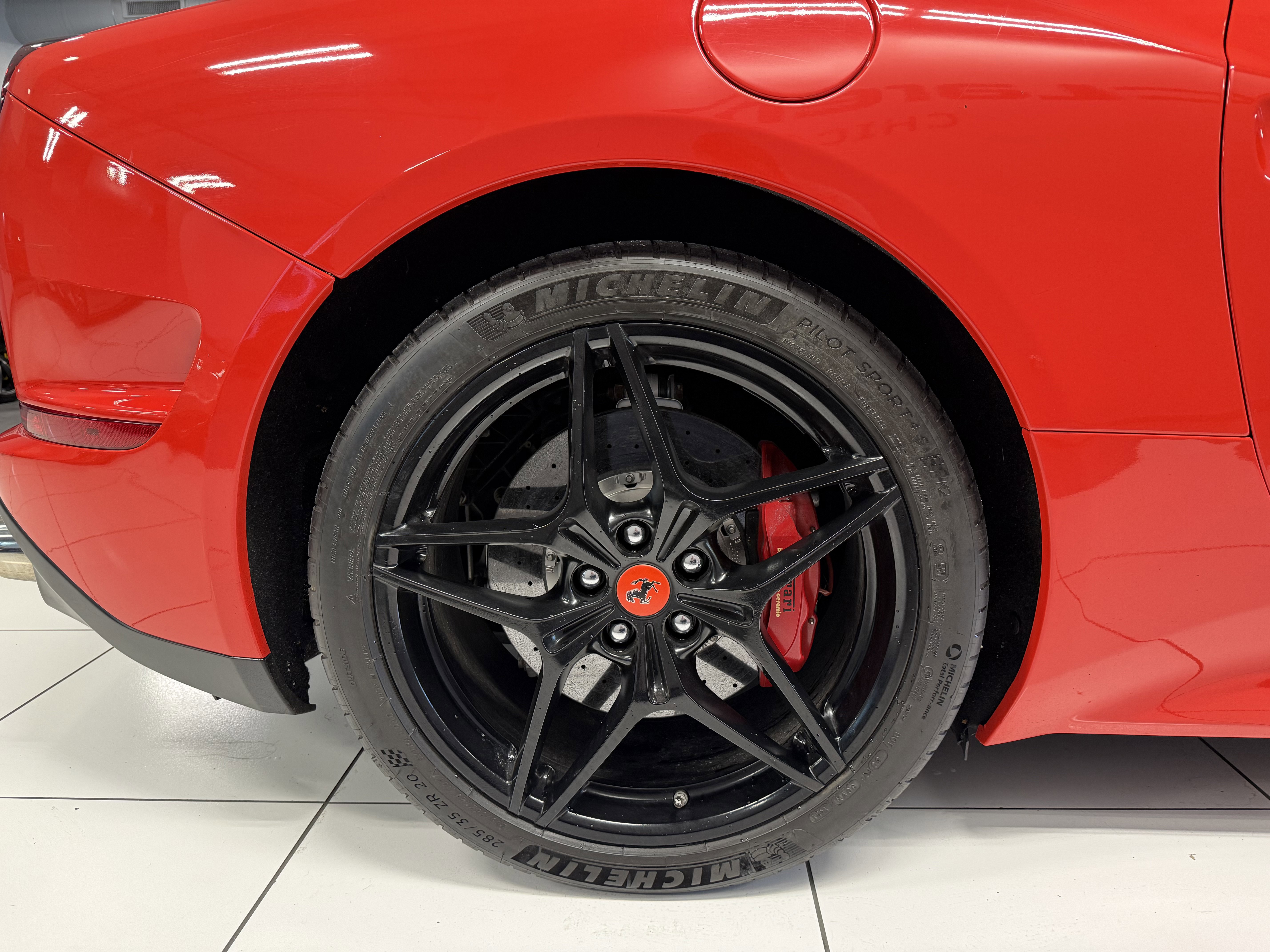 Used 2016 Ferrari California T image 21