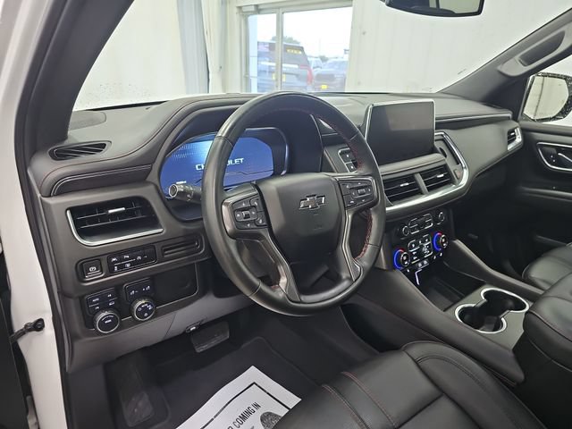 Used 2024 Chevrolet Suburban RST w/ Luxury Package AWD/4WD image 38