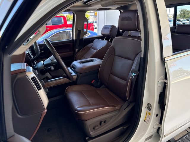 Used 2016 Chevrolet Silverado 2500 High Country w/ Duramax Plus Package AWD/4WD image 9