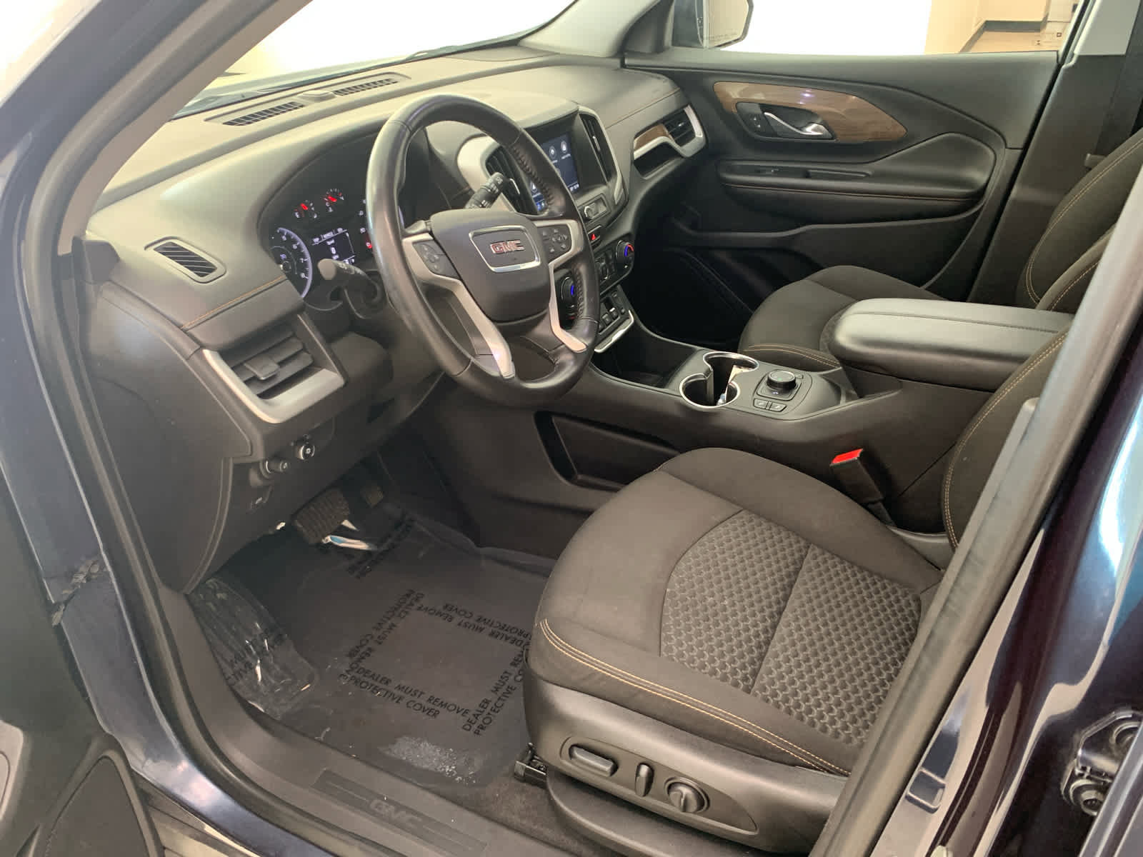 Used 2018 GMC Terrain SLE w/ Driver Convenience Package image 12