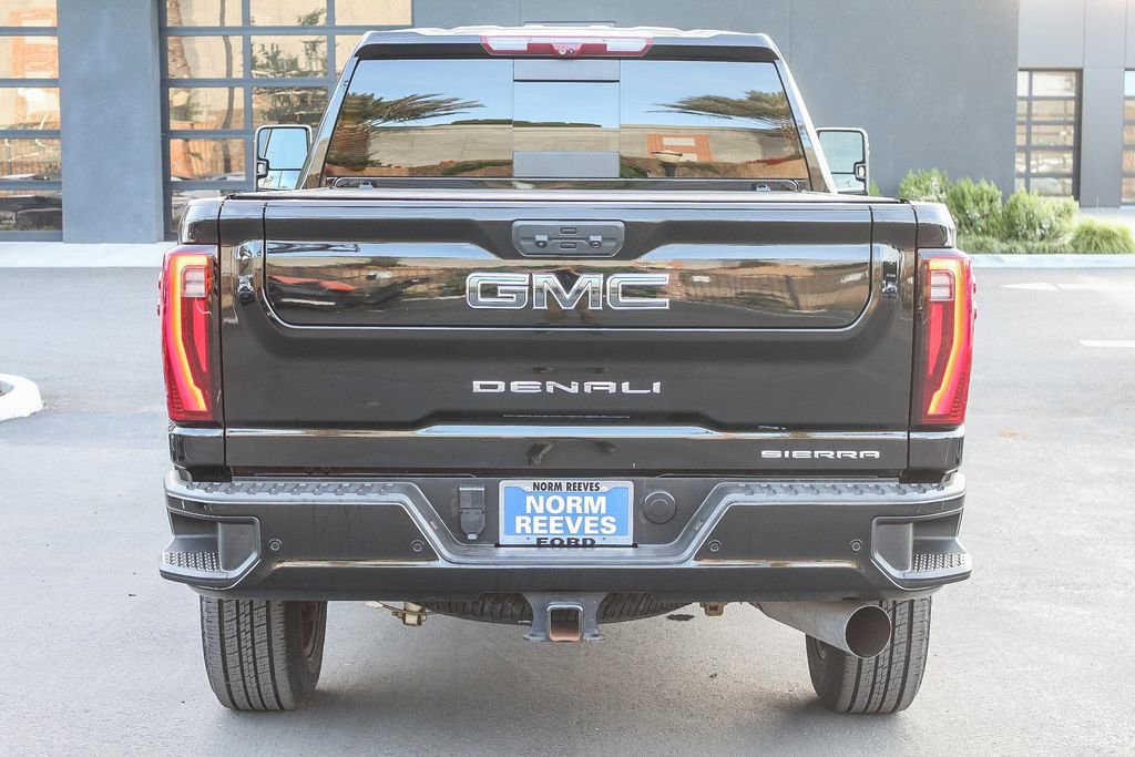 Used 2024 GMC Sierra 2500 Denali Ultimate AWD/4WD image 8