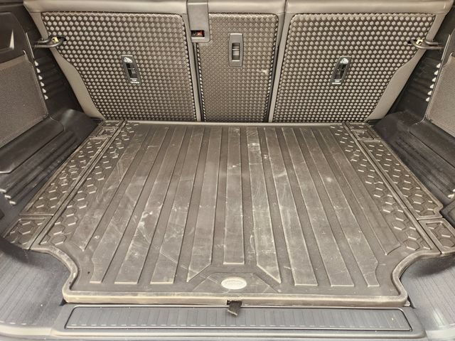 Used 2025 Land Rover Defender 110 S AWD/4WD image 30