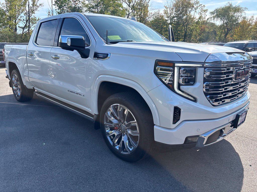 Used 2023 GMC Sierra 1500 Denali w/ Denali Reserve Package AWD/4WD image 5