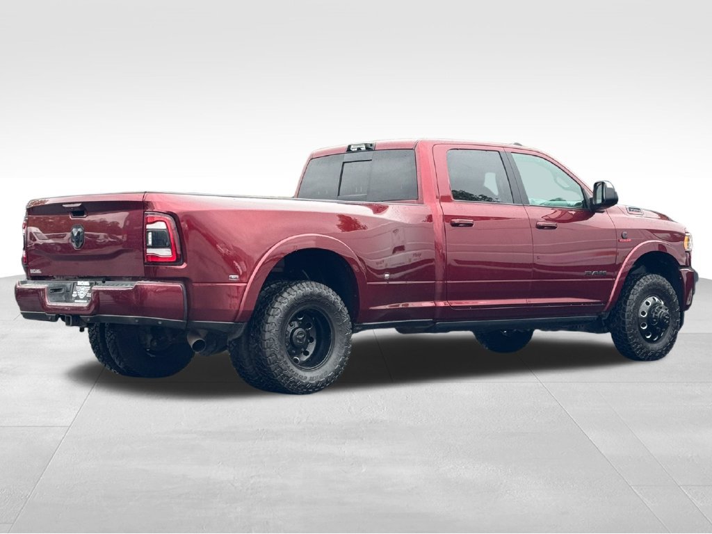 Used 2022 RAM 3500 Limited w/ Night Edition AWD/4WD image 9