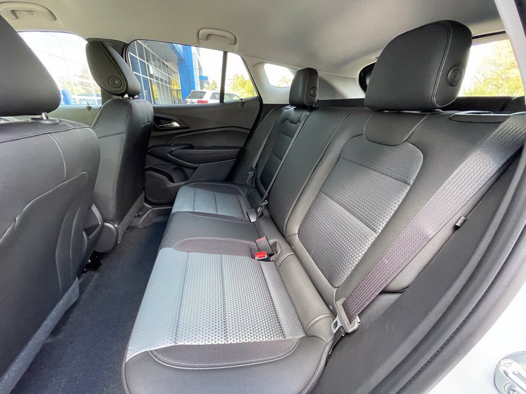 New 2026 Chevrolet Trax LT w/ LT Convenience Package FWD image 26