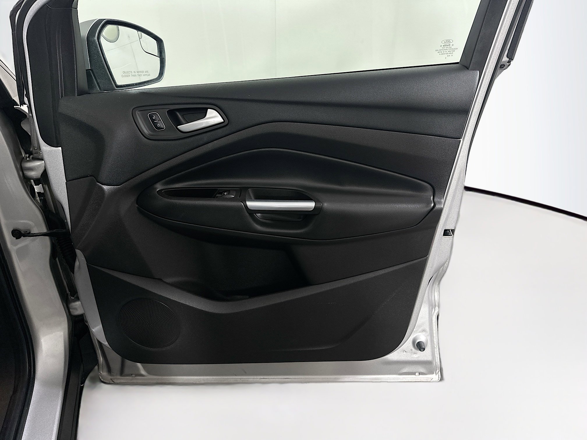 Used 2017 Ford Escape SE FWD image 29